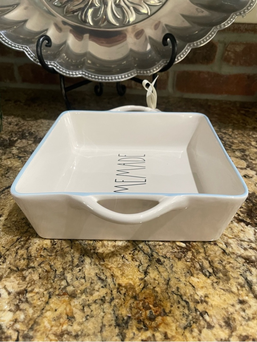 Rae Dunn HOMEMADE blue and white floral
baking dish - 8” square Brand new - Picture 4 of 7